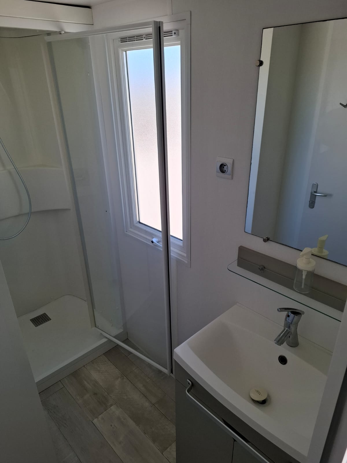 5744a307-0c25-4ec0-9aa0-0cae6281310e