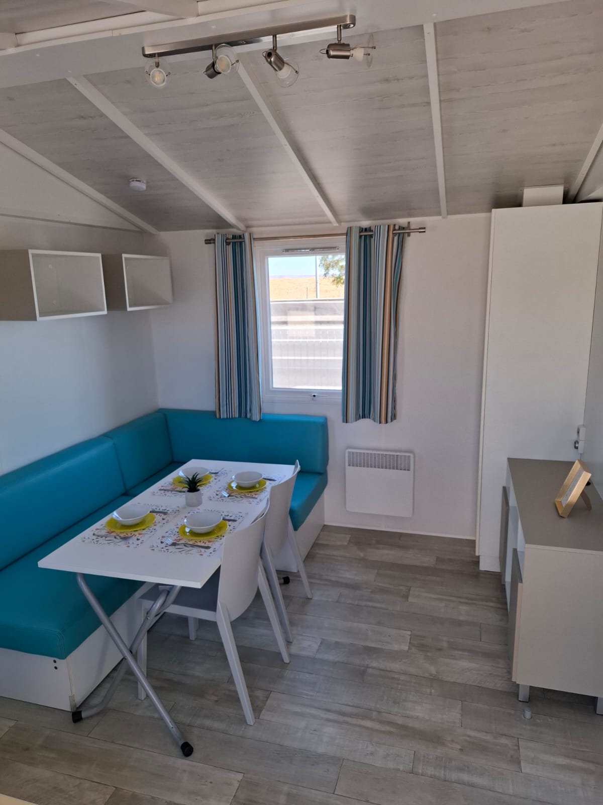 90dde728-dc8f-43cb-8ad3-a6a2cc4d6e35