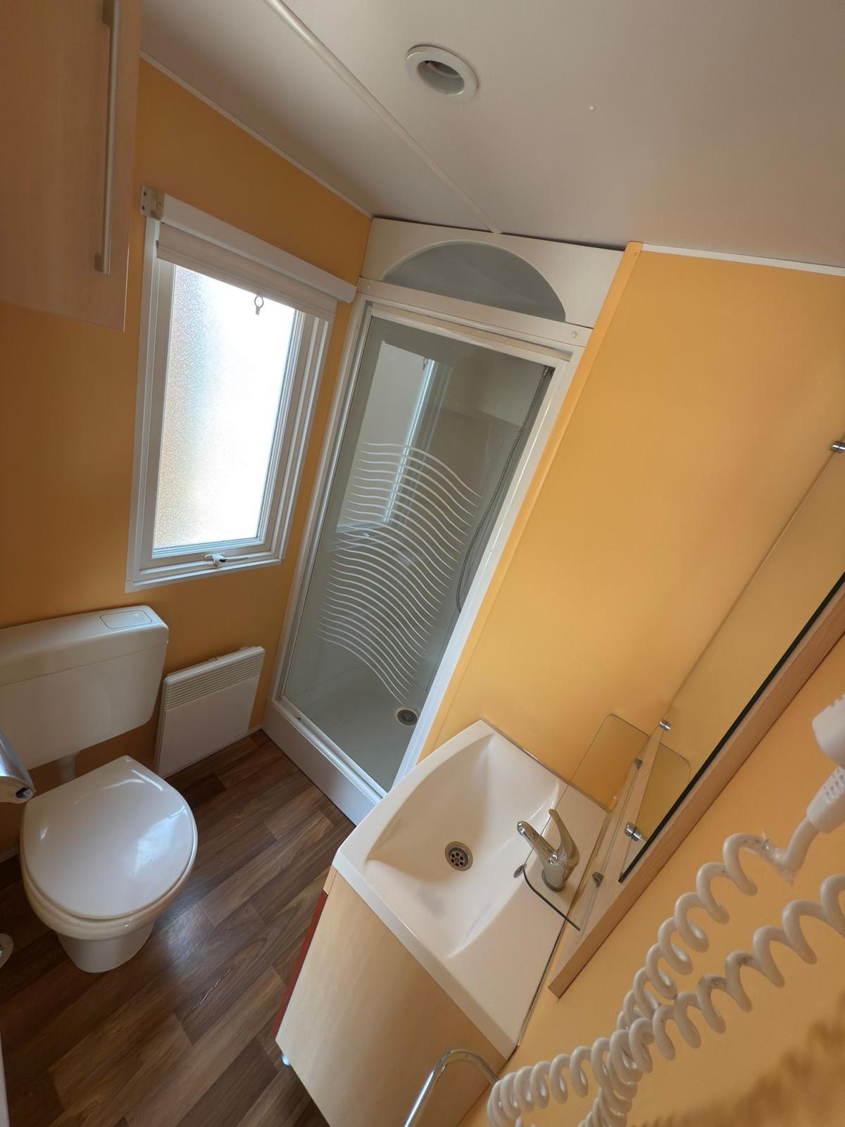 d2302c7c-2e72-4d89-b4cb-7511dc331320