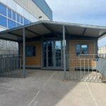 porche-casa-prefabricada-anemona-home-768x576-1