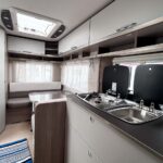 Caravana-Burstner-Premio-395-3