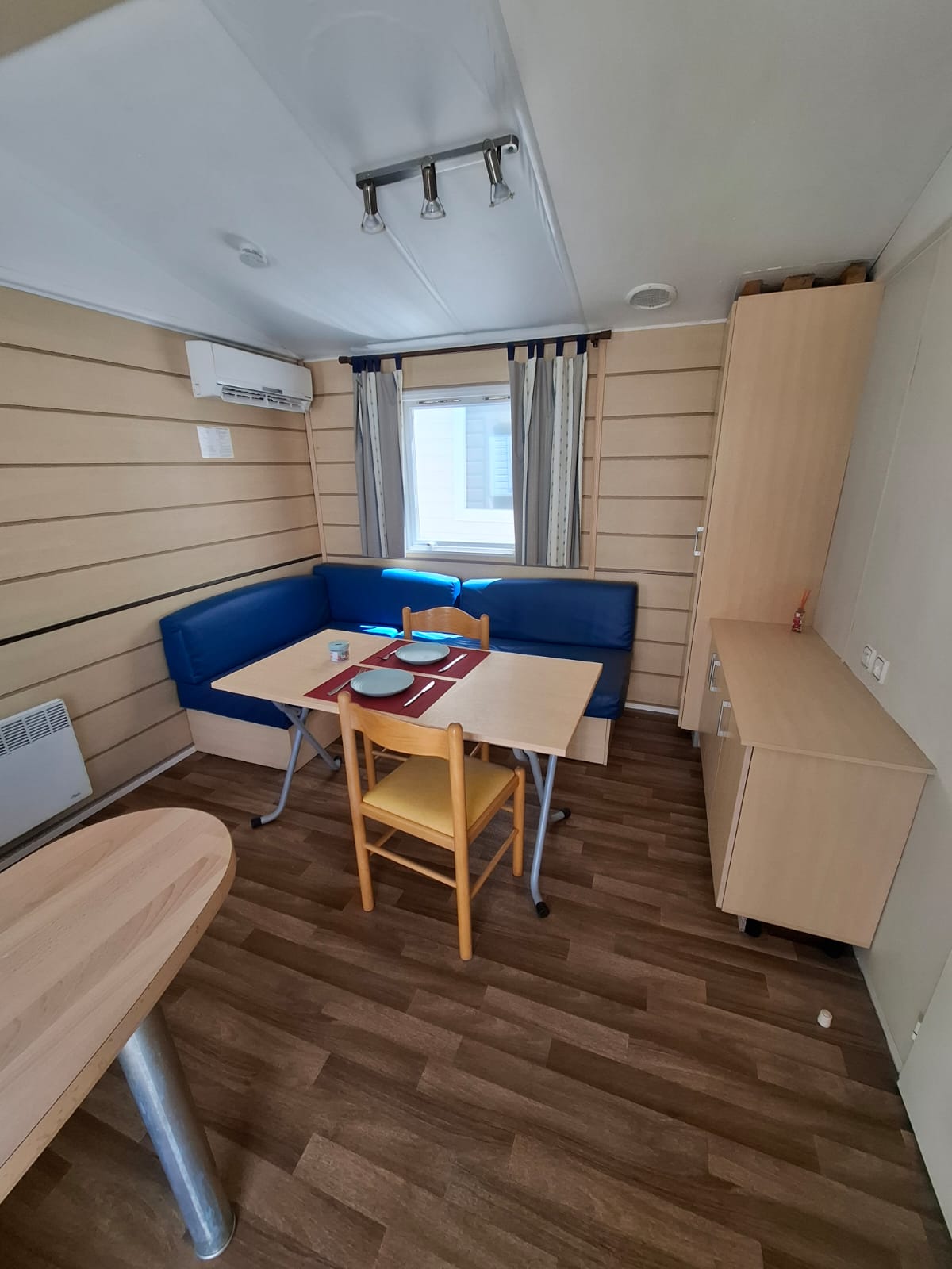 4e890ee0-ff07-430c-ae61-67a889ef9234